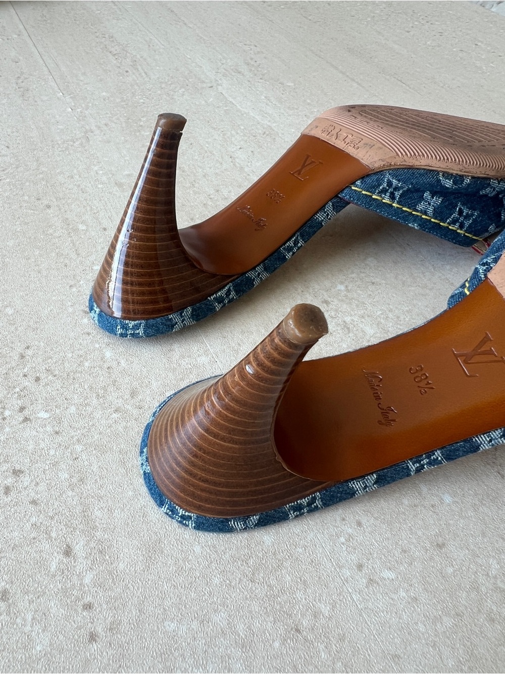 Louis Vuitton Denim Monogram Slide Mules with Beige Bow - Picture 6 of 8
